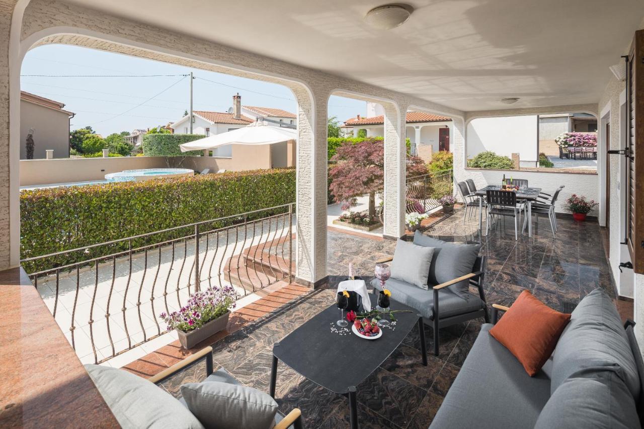 Villa Alena Porec Bagian luar foto