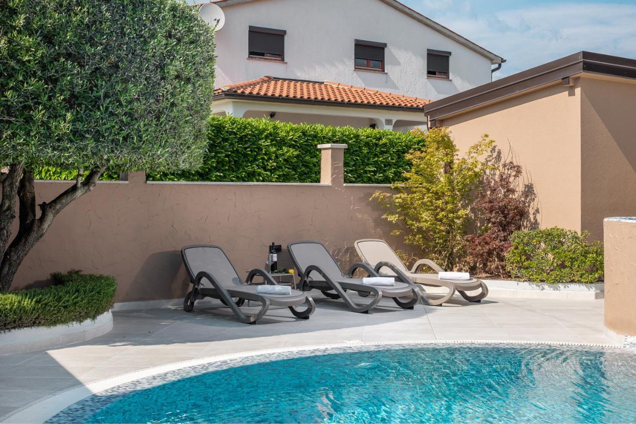 Villa Alena Porec Bagian luar foto