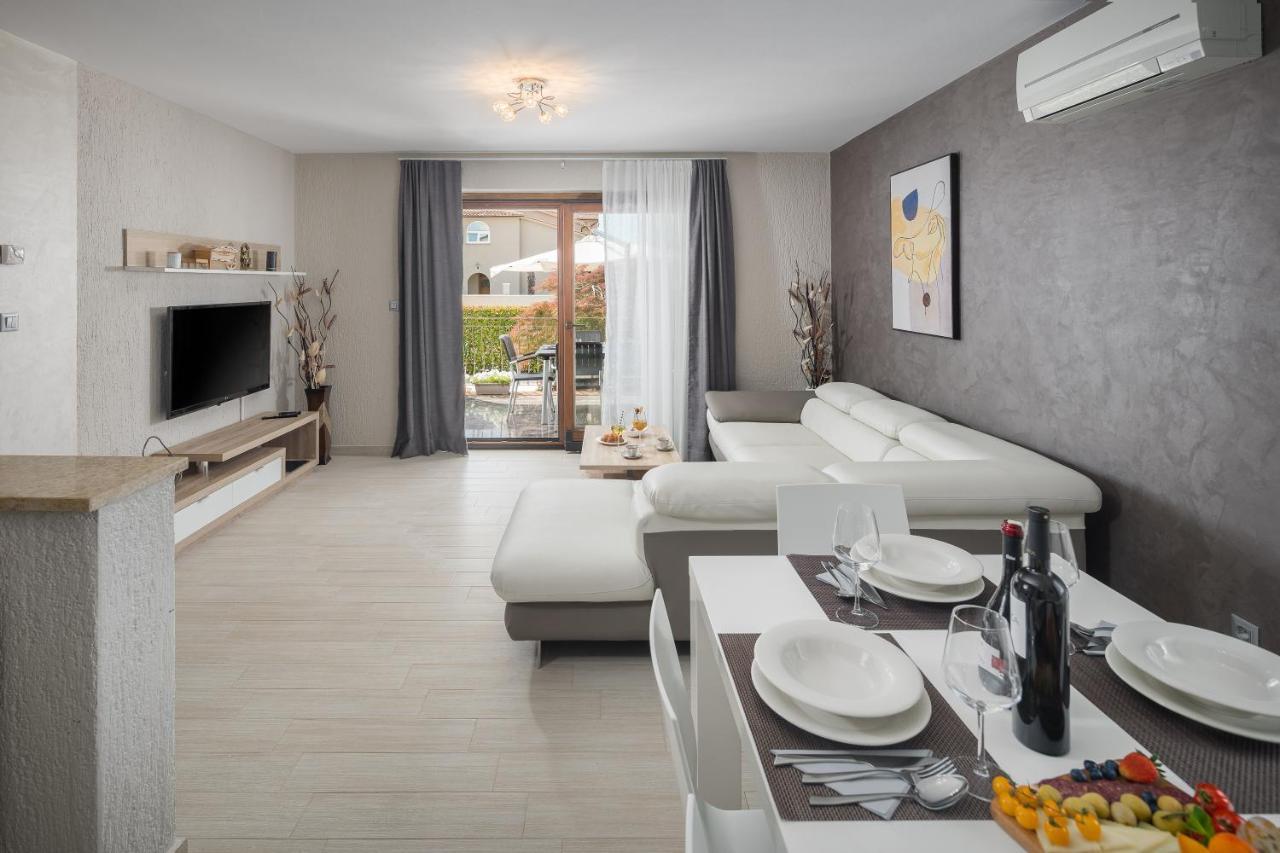 Villa Alena Porec Bagian luar foto